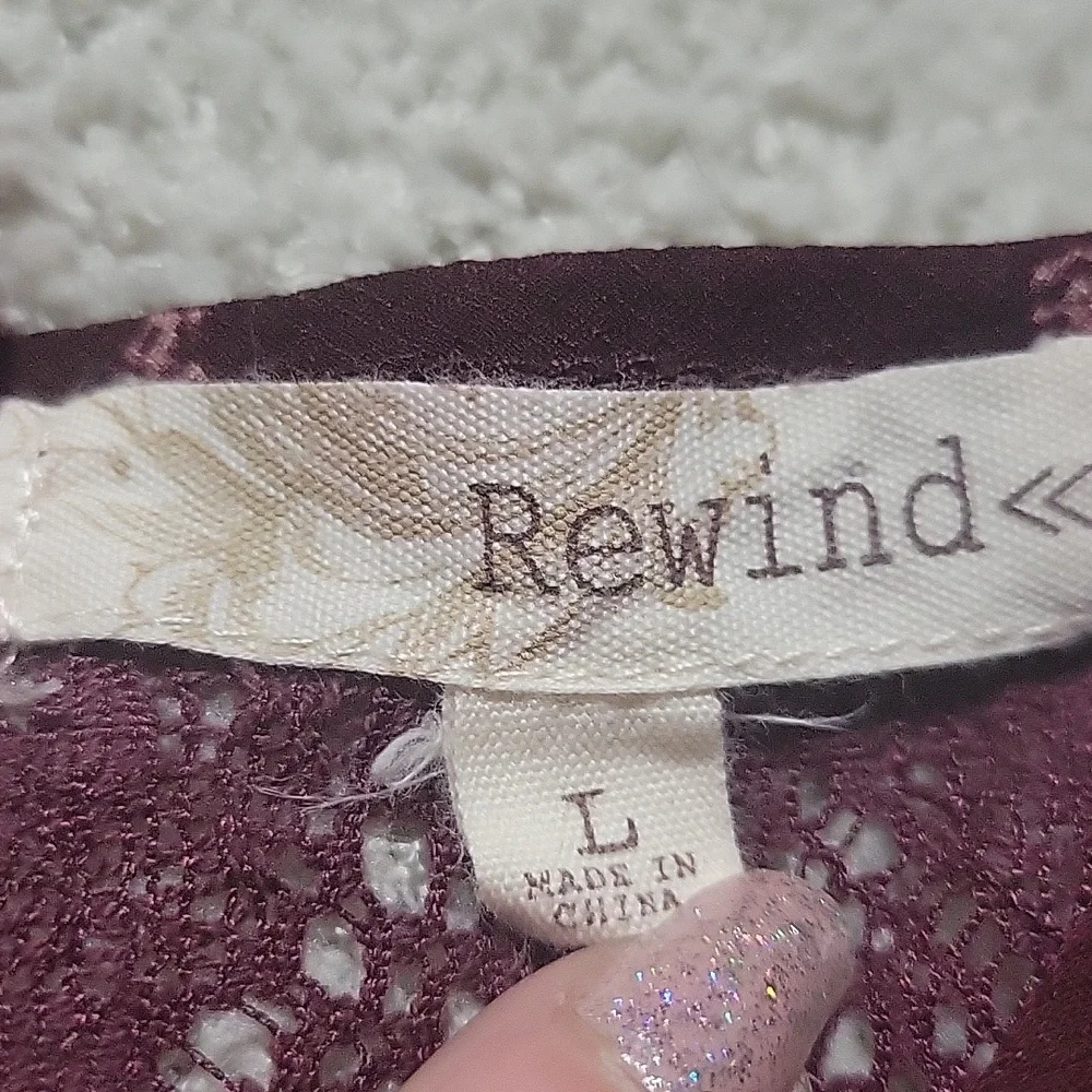 🌞Rewind Burgundy Cold Shoulder Blouse Sz Large - Picture 2 of 5